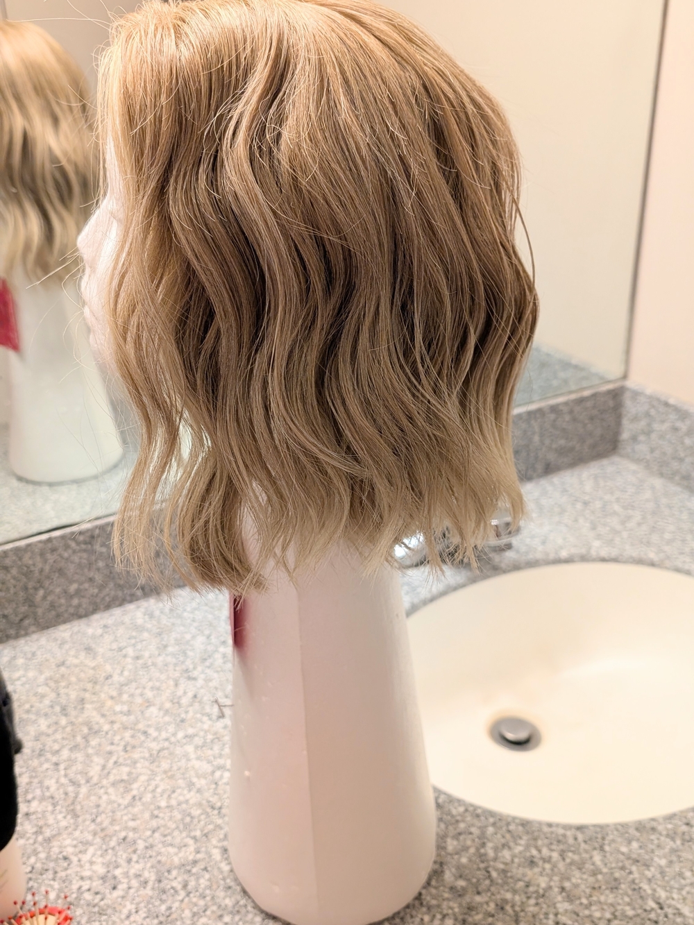 Chelsey Smith Crowns Marisol Blonde Synthetic Wig. Reg $115 - Picture 8 of 11